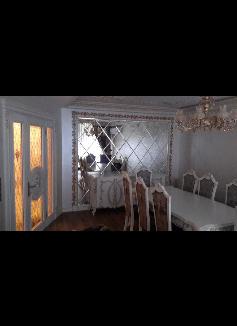 SALON  - 28