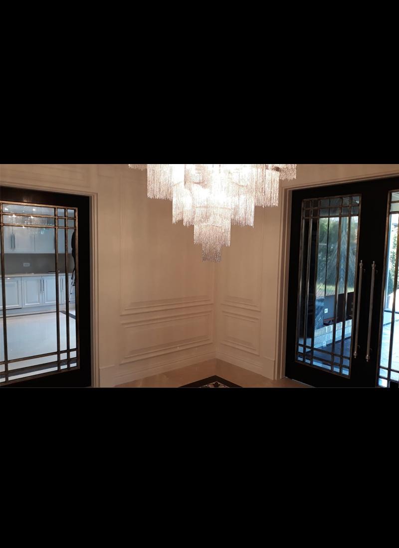 SALON - 12